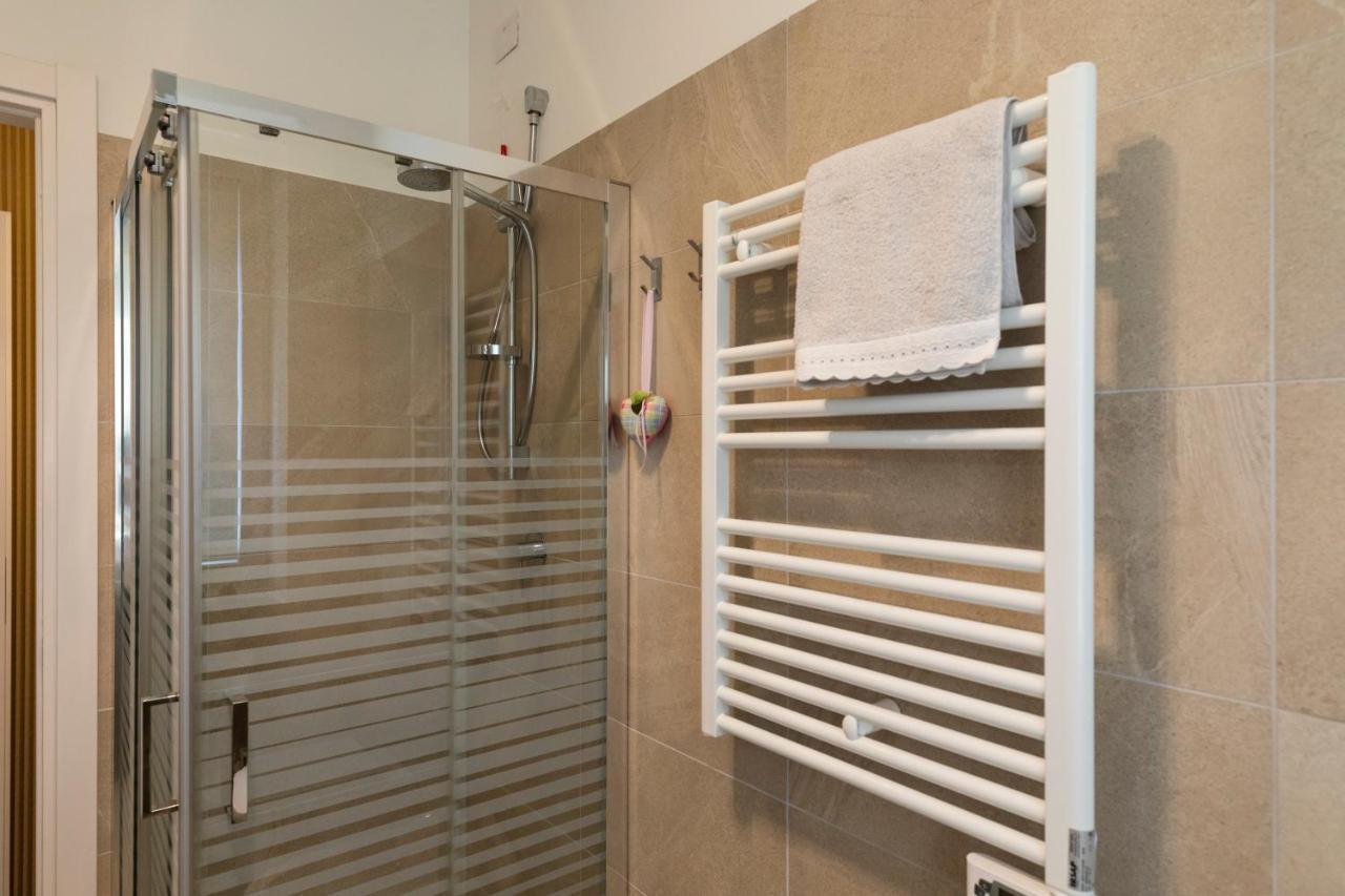 West Milan - Modern And Comfortable Apartment Екстер'єр фото